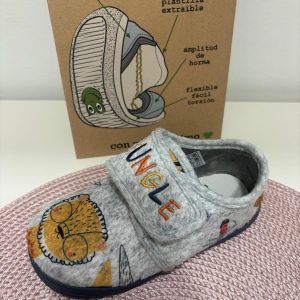 Zapatilla de casa respetuosa