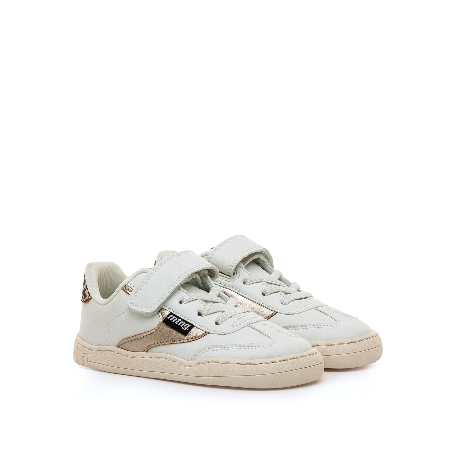 Deportiva respetuosa