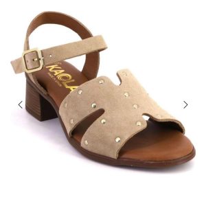 sandalias en ante camel