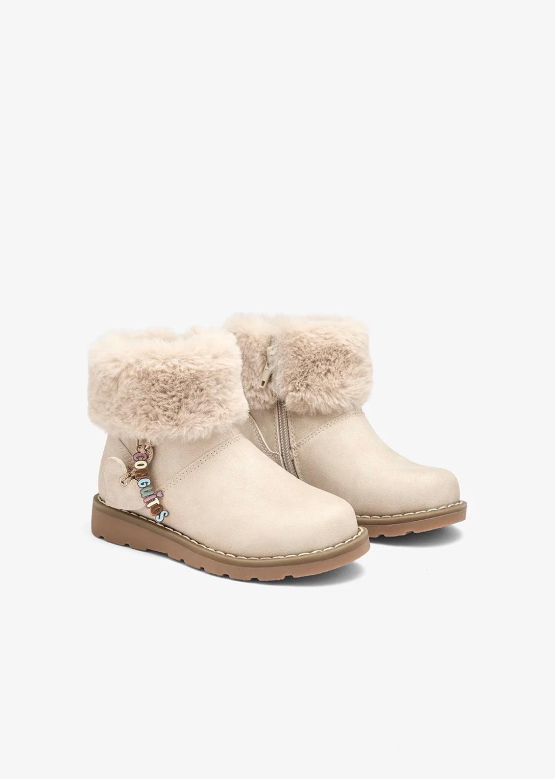 Botas Pelo Charms
